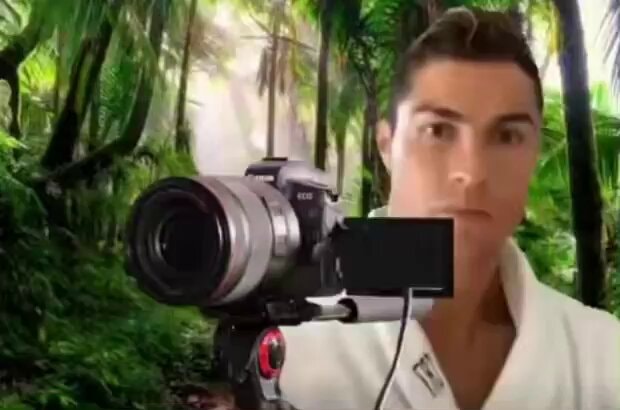 cameraman records Man United loss