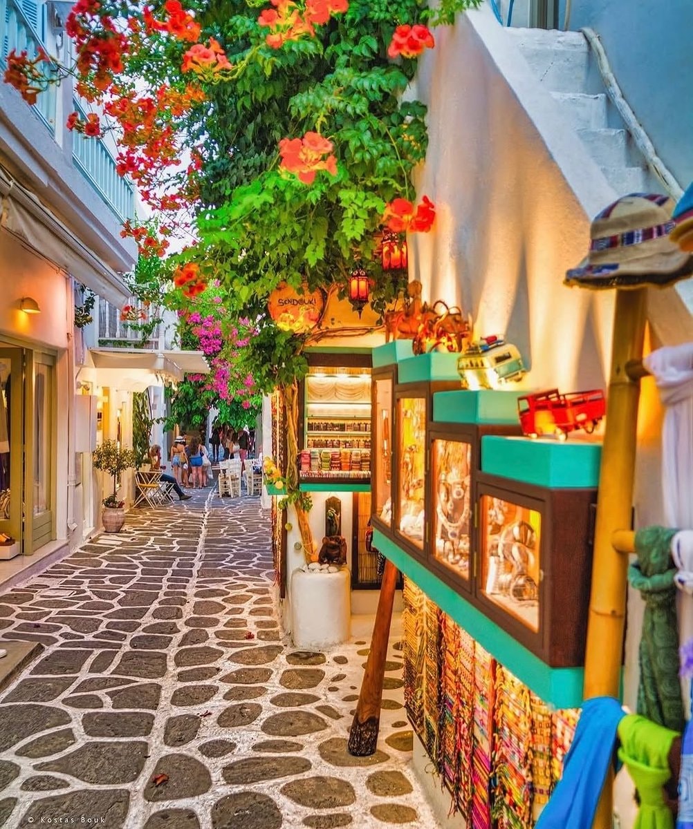 Naousa Paros restaurant at sunset (photo 3 of 4)