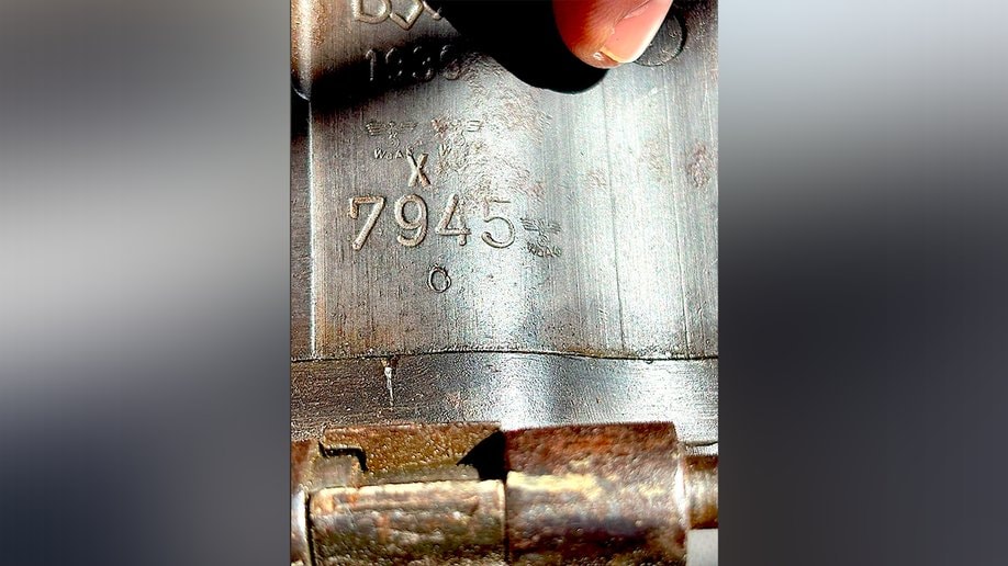 Nazi MG-34 found in Hezbollah bunker (photo 2 of 2)