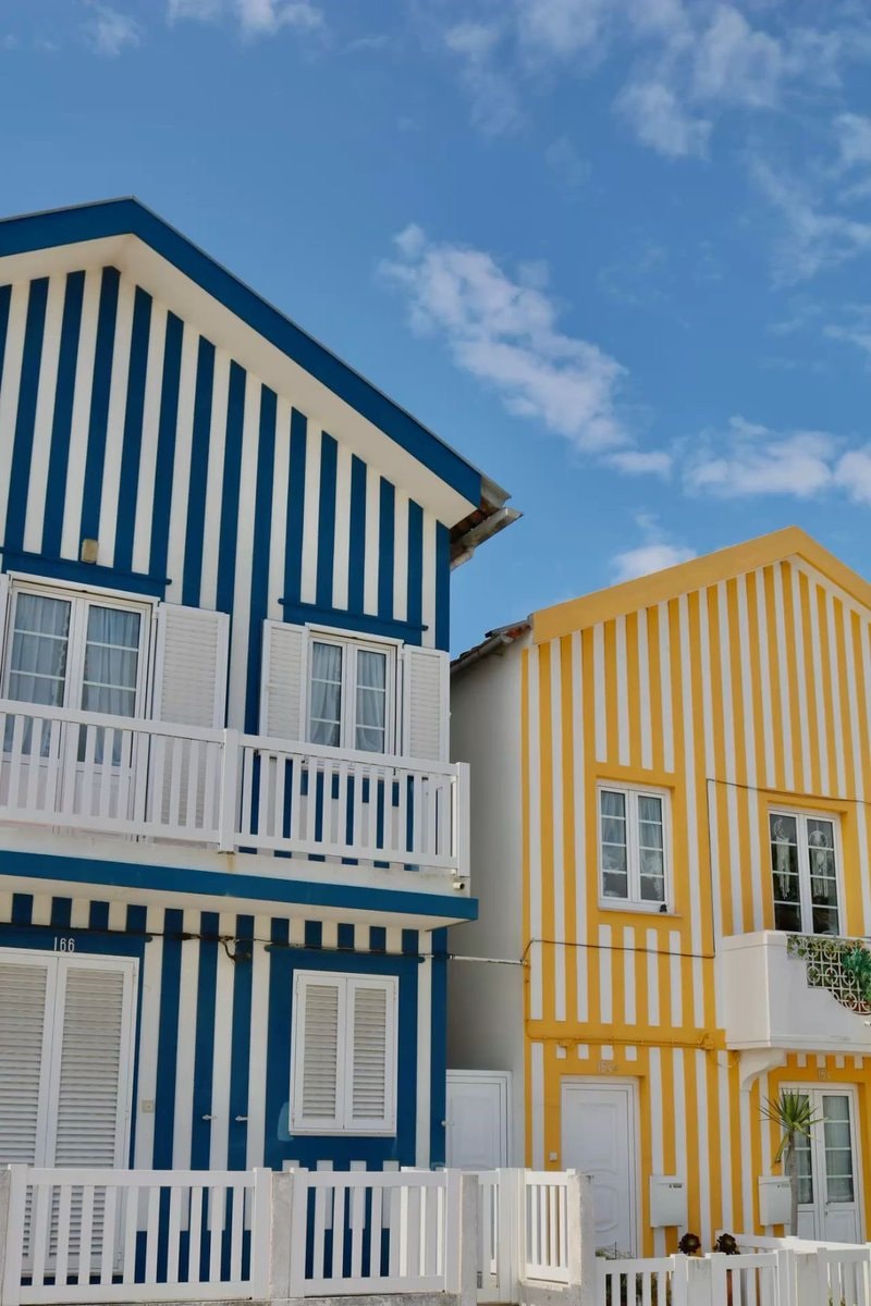 Travel Costa Nova Portugal houses (photo 3 of 4)