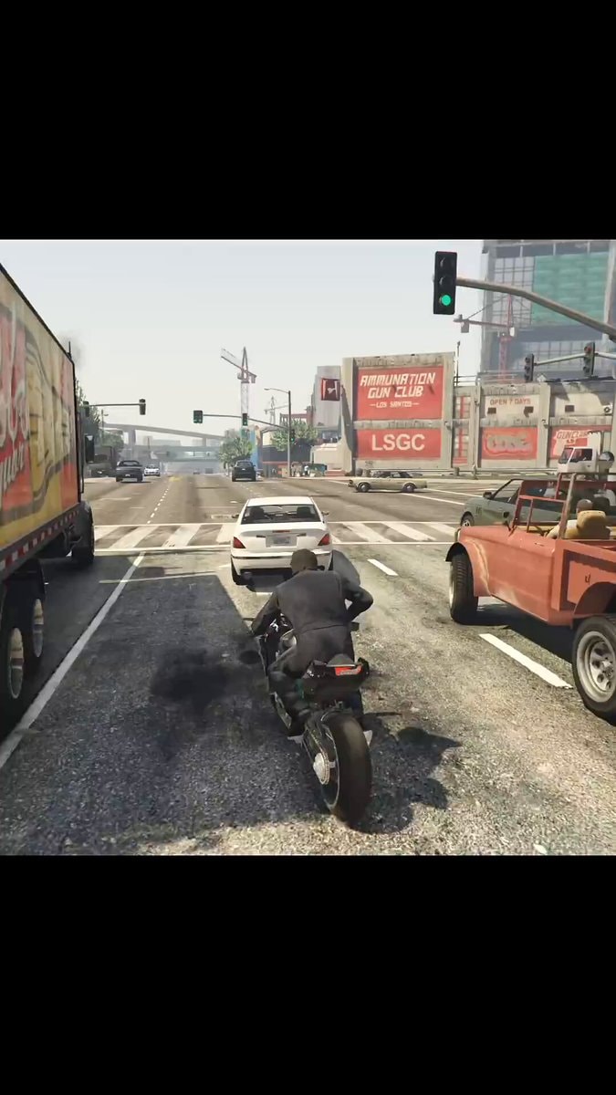 GTA motorcycle ride past AMUNATION GUN CLUB