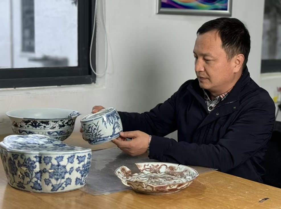 Jingdezhen porcelain restoration
