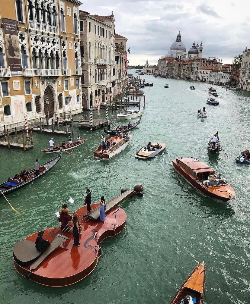 Venice canal rainbow (photo 2 of 2)