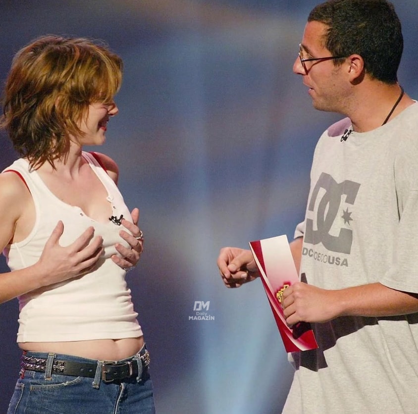 Adam Sandler Winona Ryder moment (photo 2 of 2)