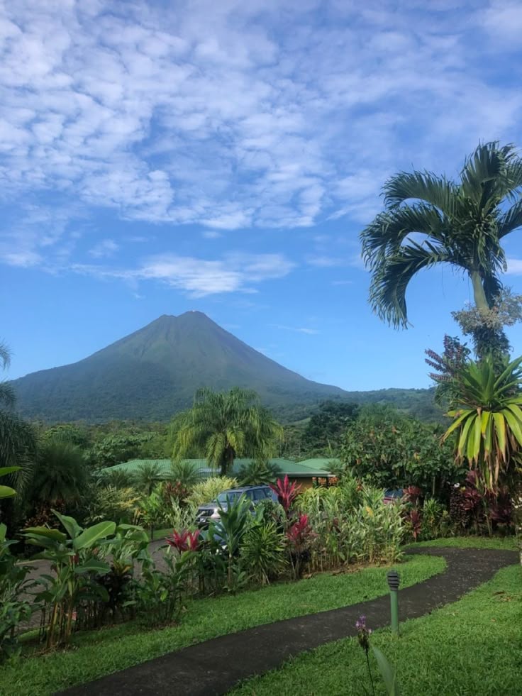 Costa Rica tropical volcano view (photo 1 of 4)