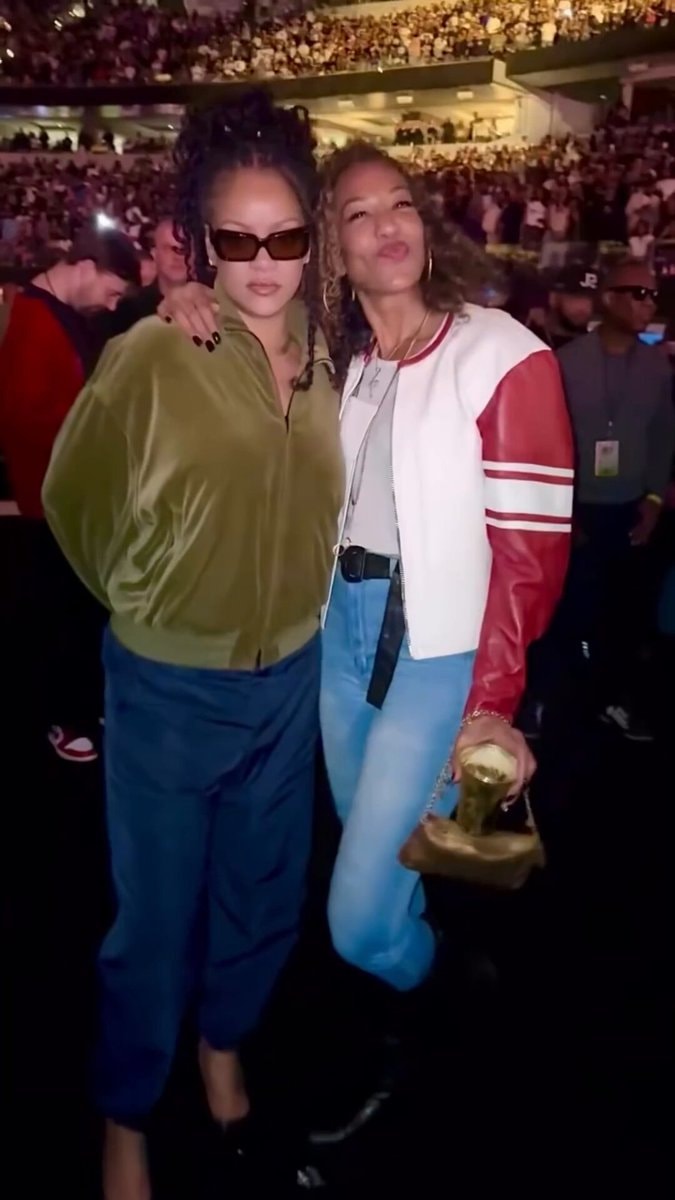 Rihanna and Jay-Z #JAYZ30