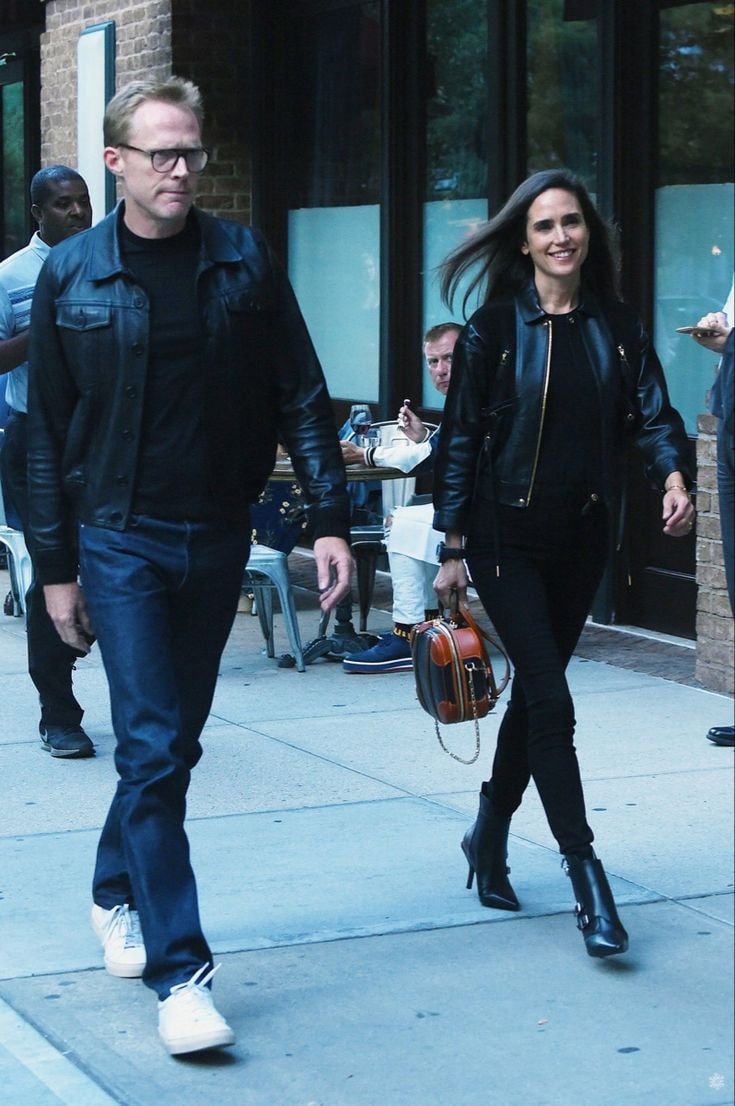 Paul Bettany Jennifer Connelly Love in Air (photo 1 of 2)