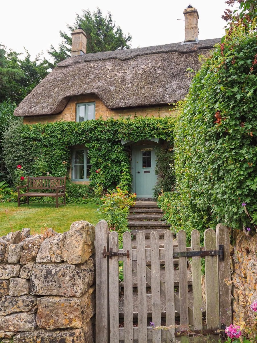 Cotswolds thatched cottage 38 (photo 4 of 4)
