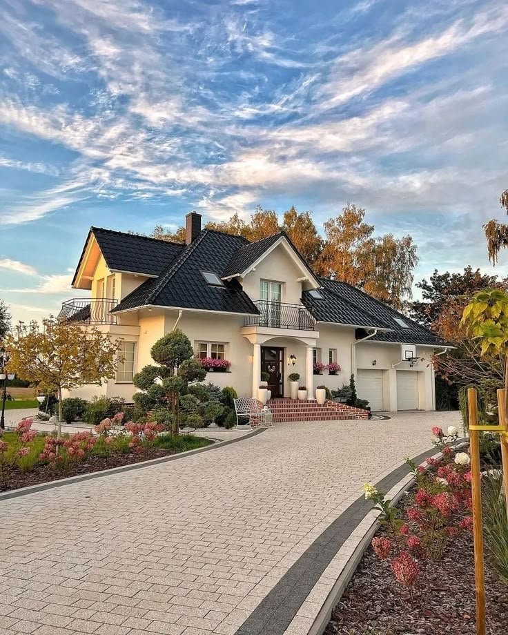 Largest average home sizes by country (photo 2 of 2) Largest average home sizes by country (photo 2 of 2)