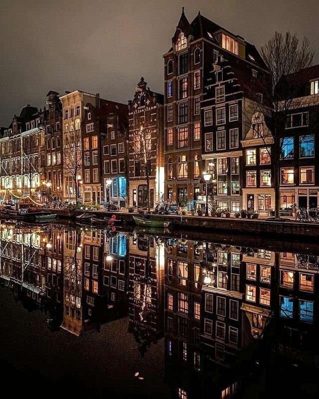 Amsterdam Netherlands (photo 4 of 4)