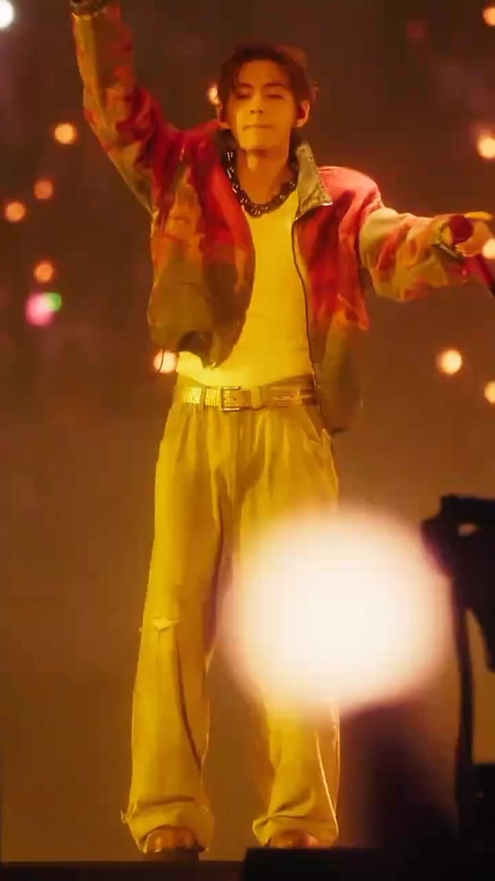 bts v vmina stage