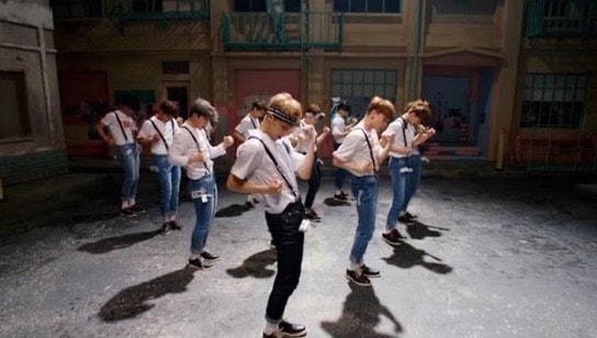 SEVENTEEN Aju Nice 10th anniversary (photo 4 of 4) SEVENTEEN Aju Nice 10th anniversary (photo 4 of 4)