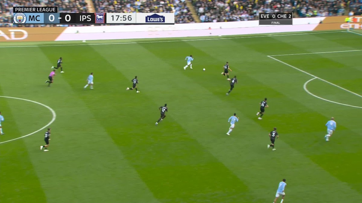 Phil Foden scores for Man City