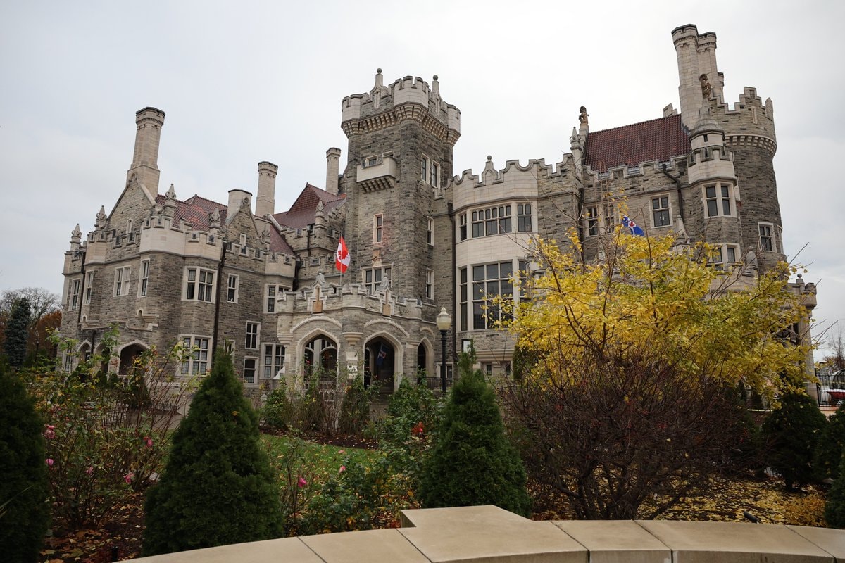 Drake and Pinkchyu at Casa Loma (photo 2 of 2)