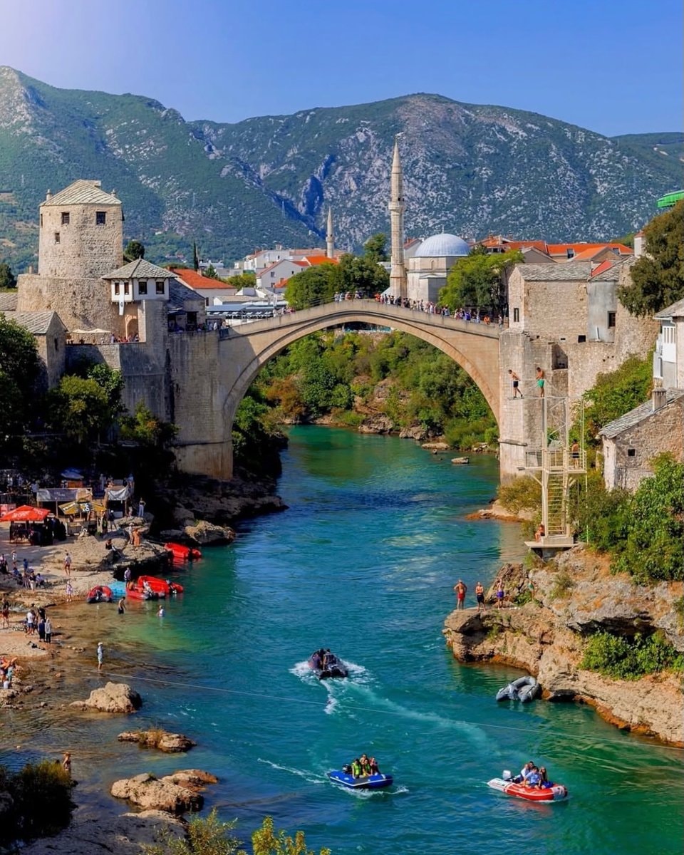Mostar Bosnia Herzegovina (photo 3 of 4)