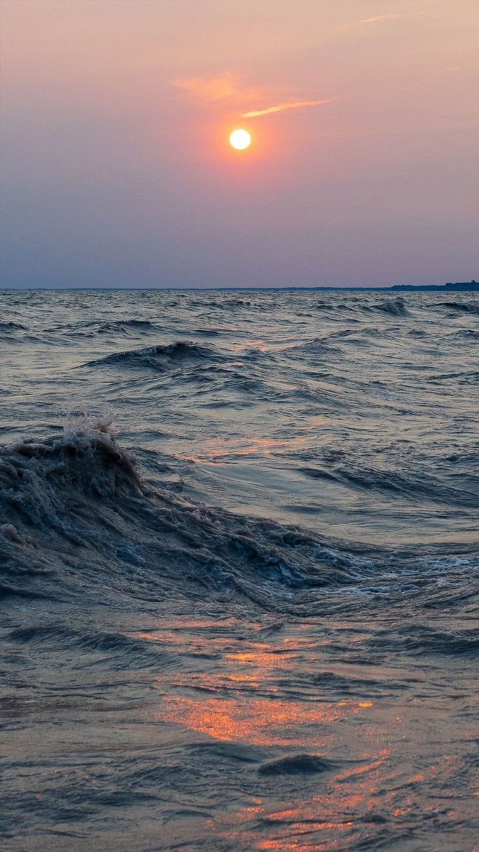 sunlit ocean waves (photo 2 of 4)