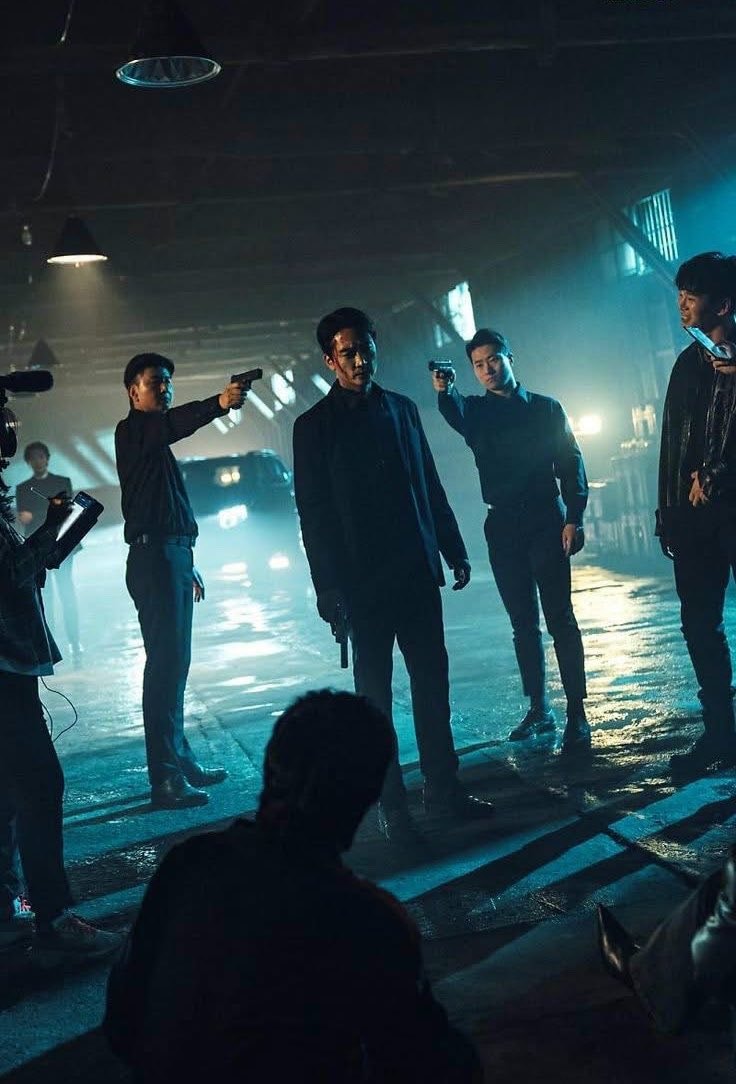 dramatic standoff series binge