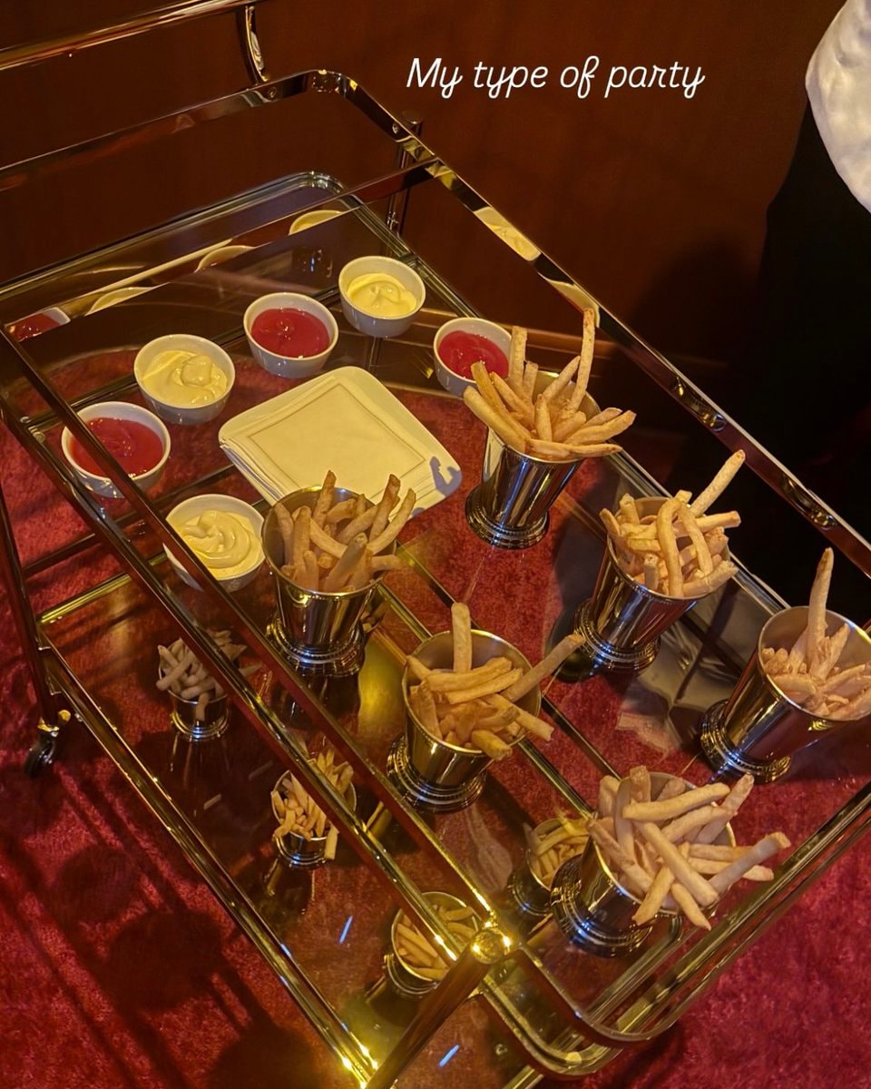 Tinashe fries party Tinashe fries party