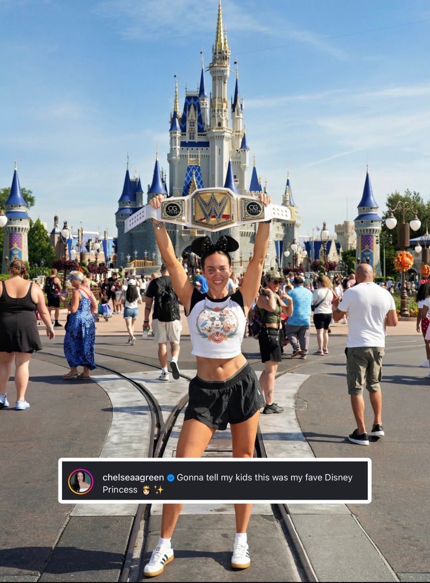 Chelsea Green Disney Princess moment