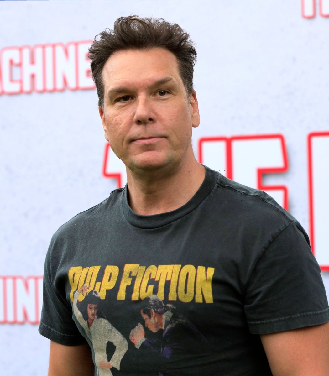 Dane Cook Pulp Fiction shirt (photo 1 of 2)