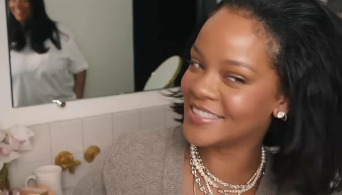 Rihanna being adorbs