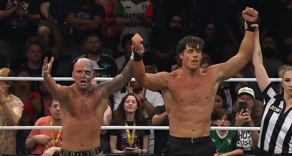 William Regal Sting vs Darby Allin (photo 2 of 2)