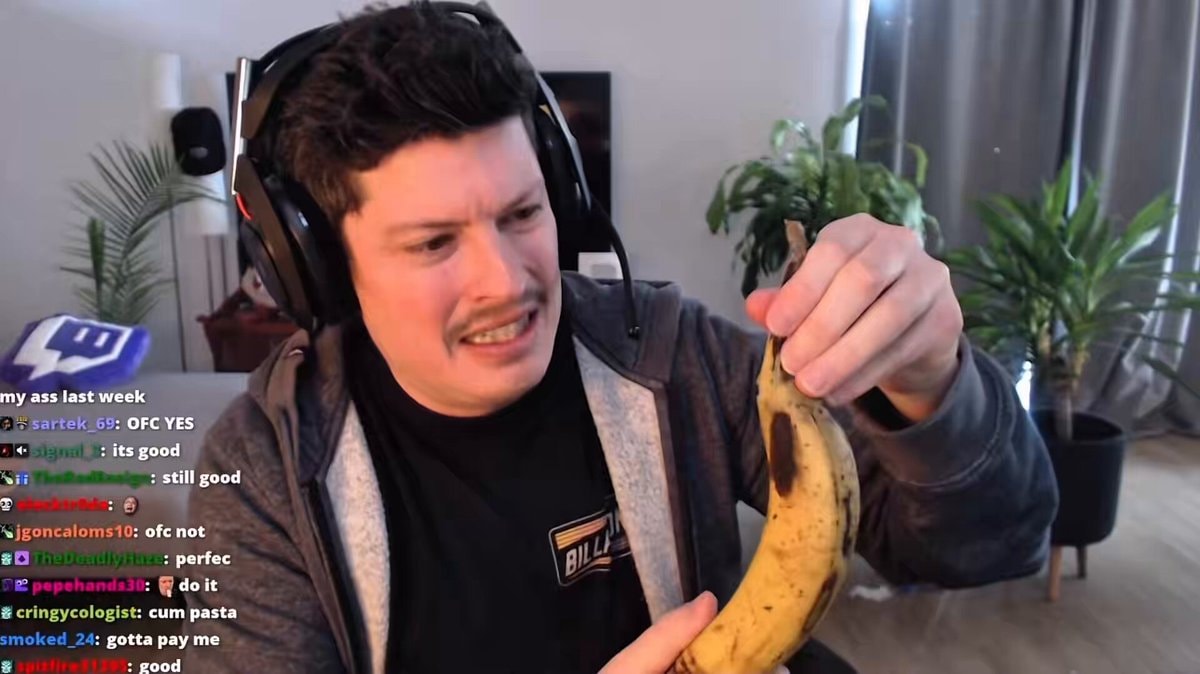 Payo banana and keyboard joke