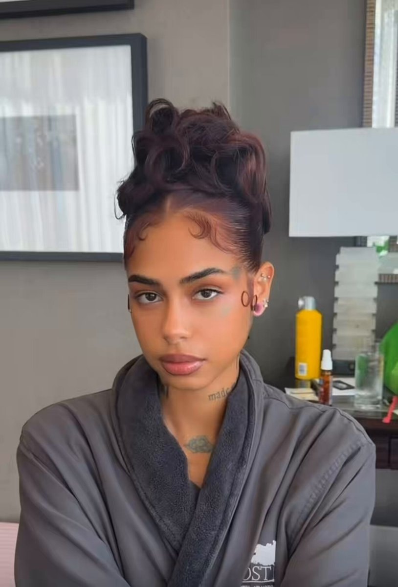 Giovanna Ramos Streamer Prom look