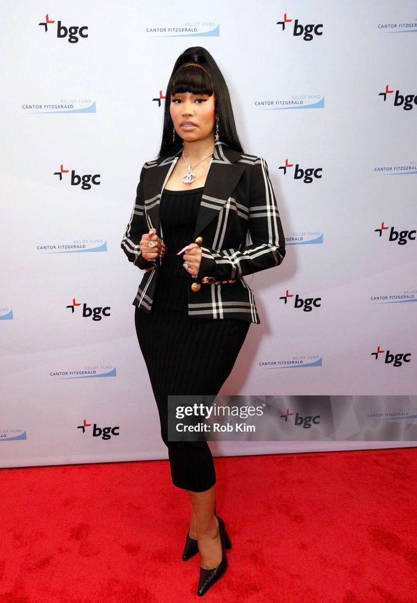 Nicki Minaj red carpet pics
