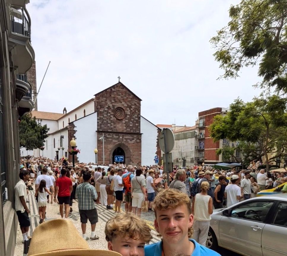 Fans waiting for Ronaldo and Georgina at Madeira cathedral Fans waiting for Ronaldo and Georgina at Madeira cathedral