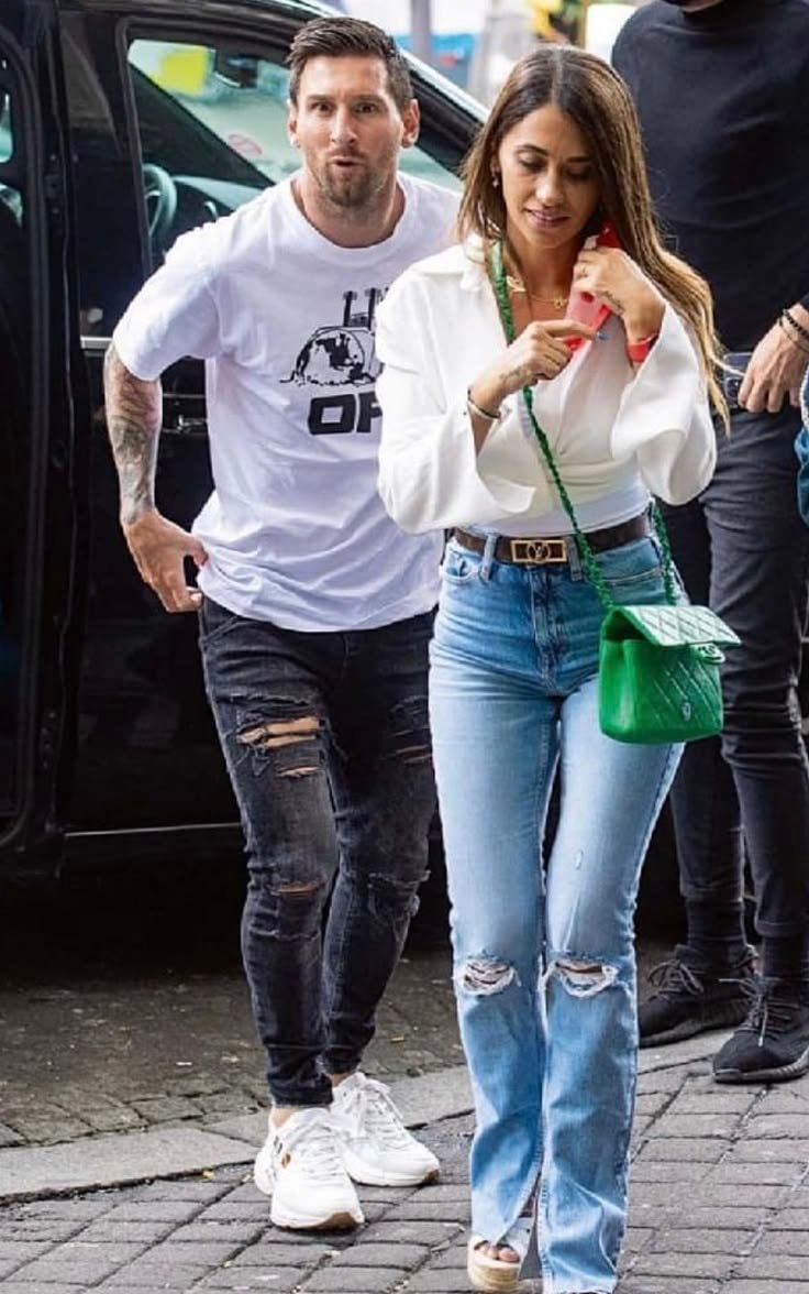 Lionel Messi Antonela Roccuzzo Paris (photo 2 of 2)