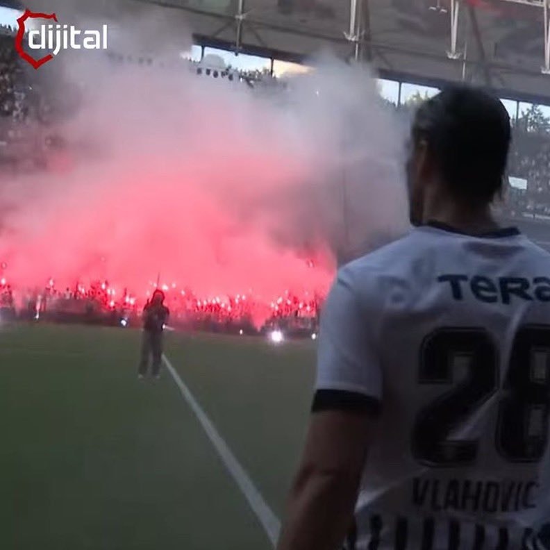 Dušan Vlahović Beşiktaş fan reaction Dušan Vlahović Beşiktaş fan reaction