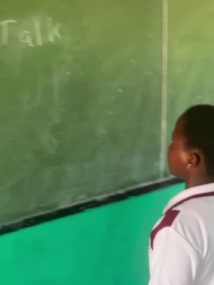 kids learning in class kids learning in class