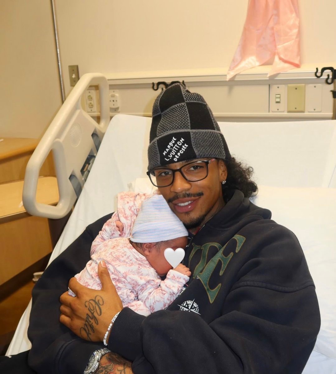 Jay Cinco LaLa Baptiste New Baby (photo 3 of 4)
