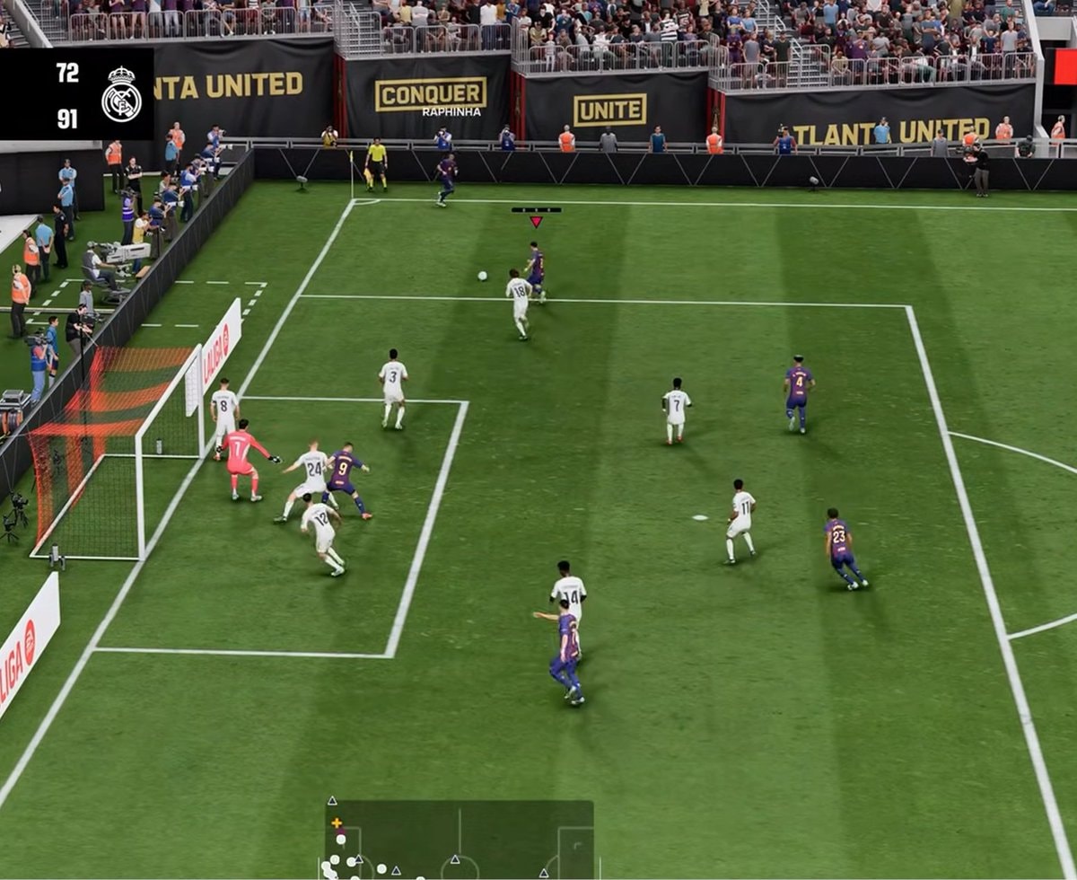 EA FC 27 vs FC 26 (photo 2 of 2)