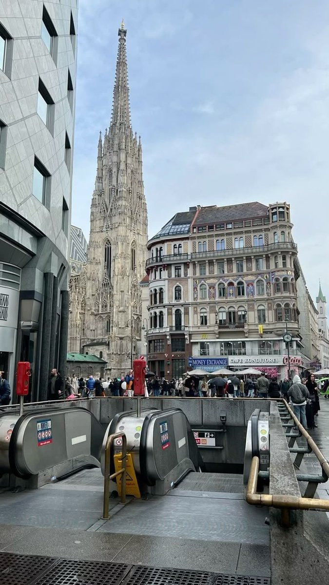 Wien Austria street scene