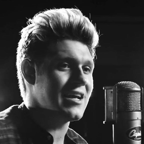 Niall Horan This Town 5x Platinum (photo 2 of 2)