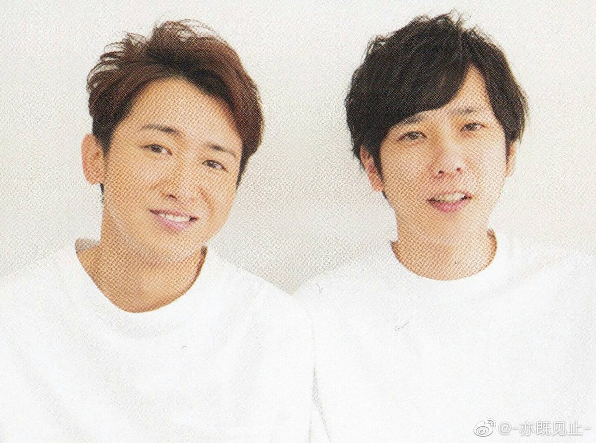 Arashi members in white t-shirts 💙💛