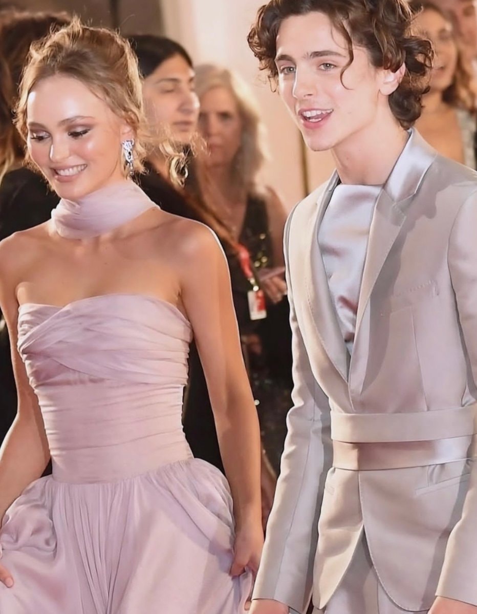 Lily-Rose Depp and Timothée Chalamet in 2018 (photo 2 of 2) Lily-Rose Depp and Timothée Chalamet in 2018 (photo 2 of 2)