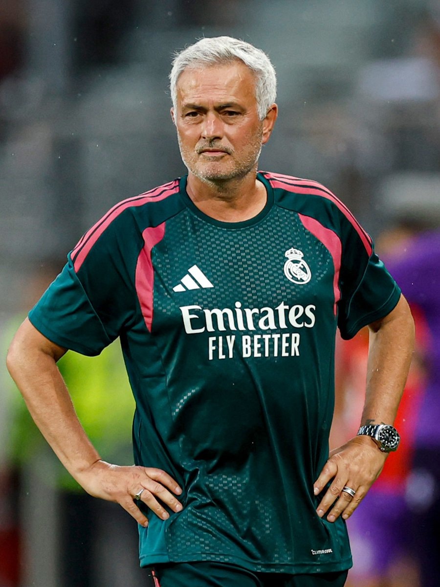 José Mourinho second friendly match (photo 1 of 2) José Mourinho second friendly match (photo 1 of 2)