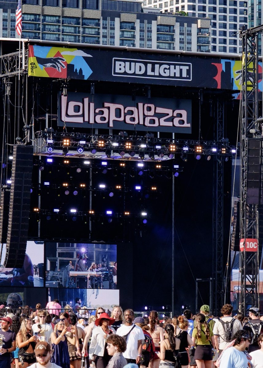 Lil Uzi Vert Lollapalooza set cancelled (photo 2 of 2)