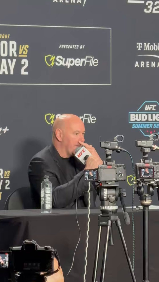 Dana White Conor McGregor ACL
