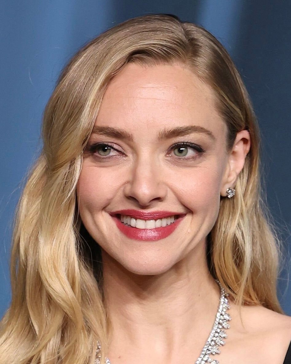 Amanda Seyfried Martha & Muhammad