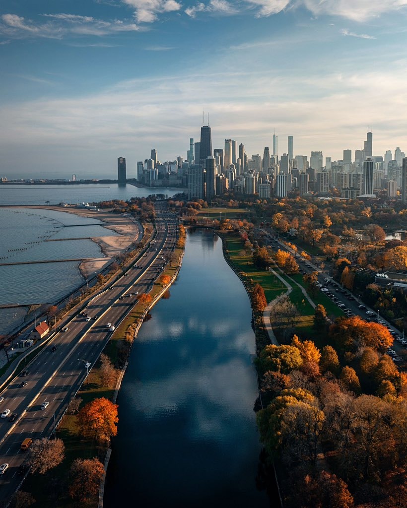 Chicago Illinois skyline (photo 3 of 4)