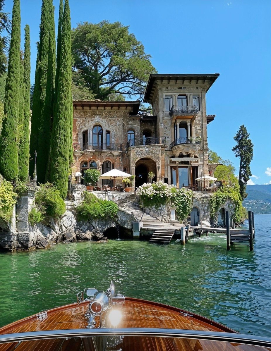 mansion Lake Como Italy