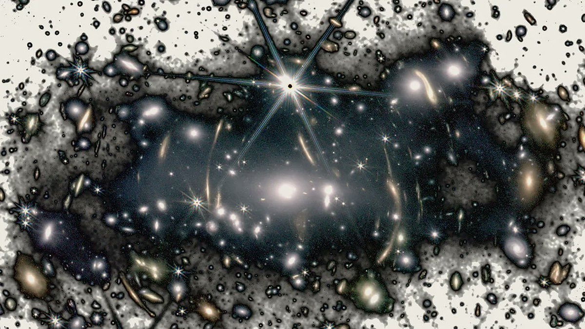Dark matter wormhole in Milky Way (photo 2 of 2)