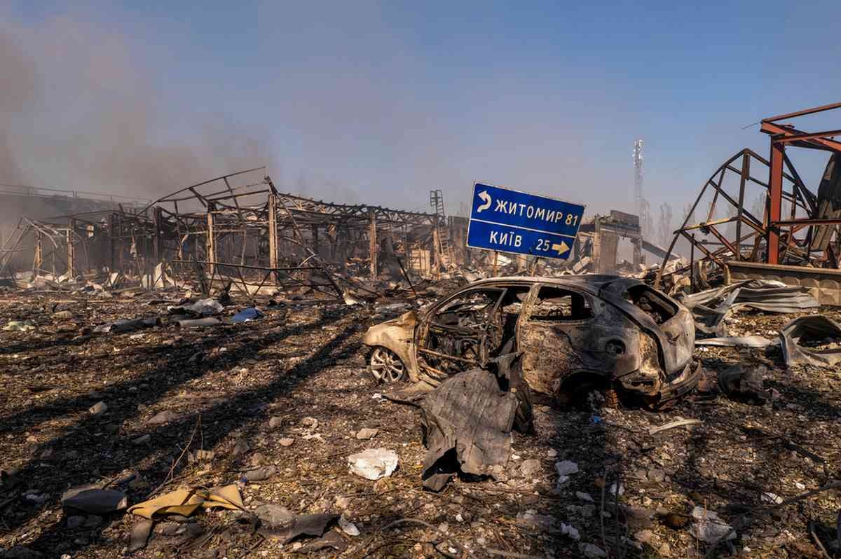Russian strike near Kyiv 2026