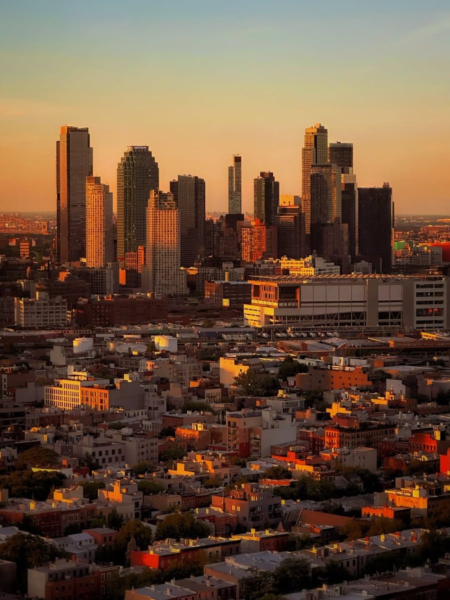 New York City skyline sunset (photo 4 of 4)