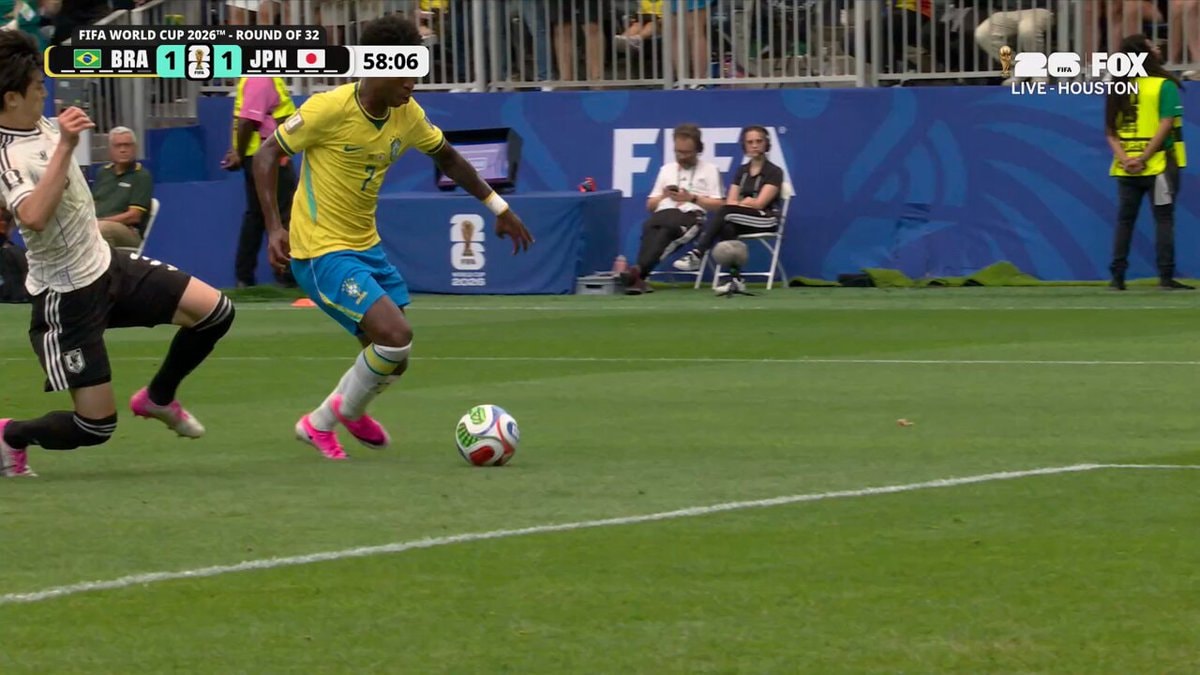 Zion Suzuki save vs Vini Jr. World Cup 2026