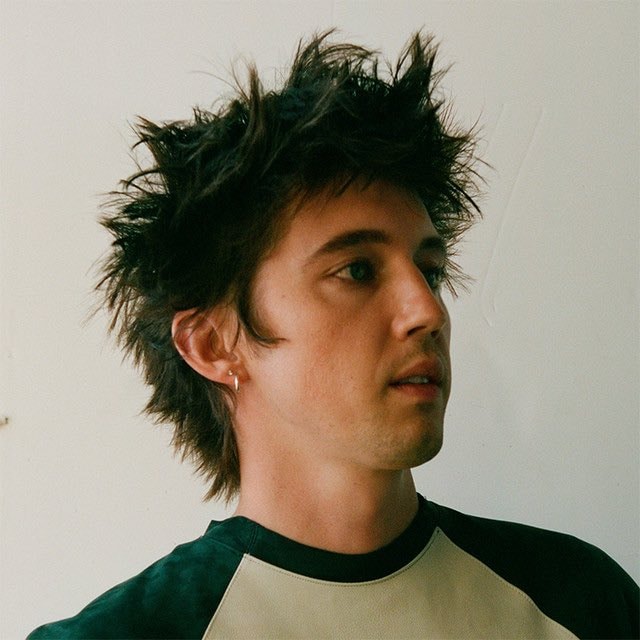 Troye Sivan Las Culturistas (photo 2 of 2)